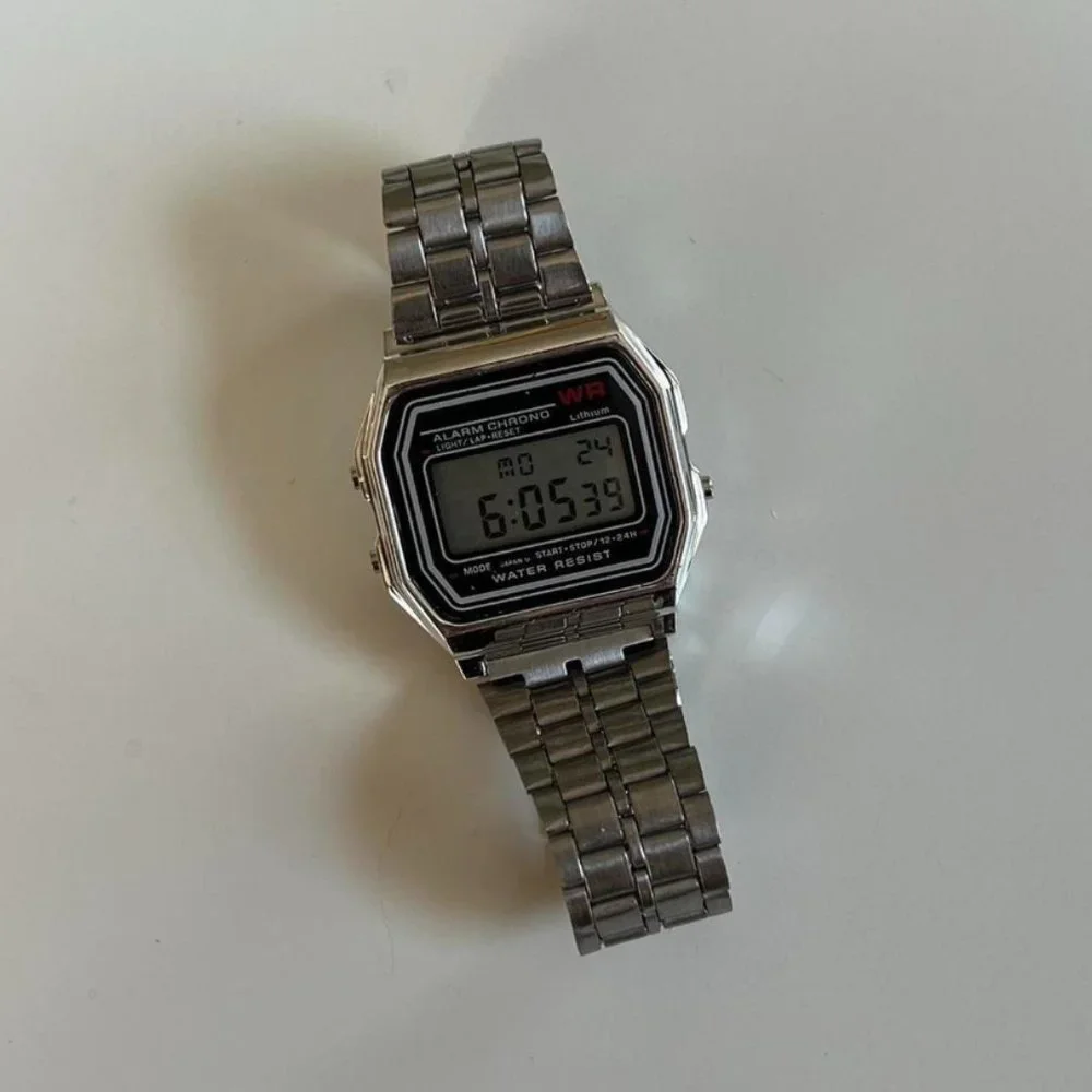 Y2K 2000s vintage retro style silver stainless steel digital watch